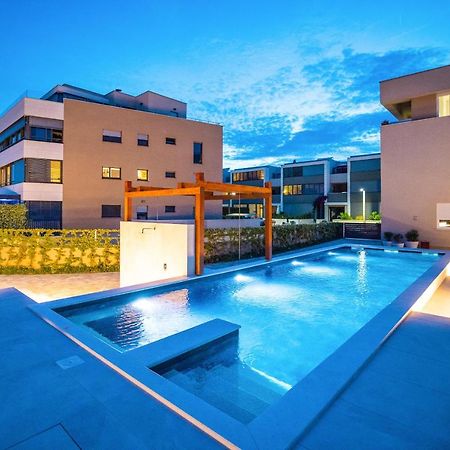Ika Boutique Luxury Apartments زادار المظهر الخارجي الصورة