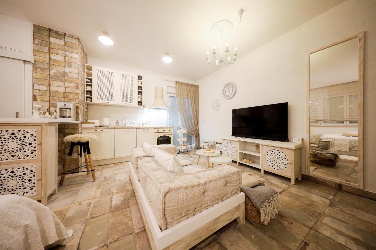 Ika Boutique Luxury Apartments زادار المظهر الخارجي الصورة