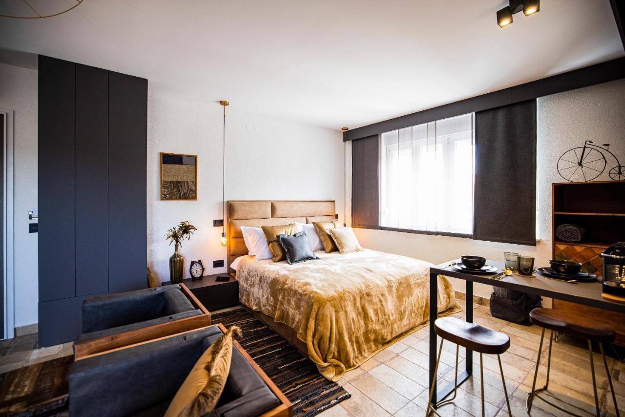 Ika Boutique Luxury Apartments زادار المظهر الخارجي الصورة