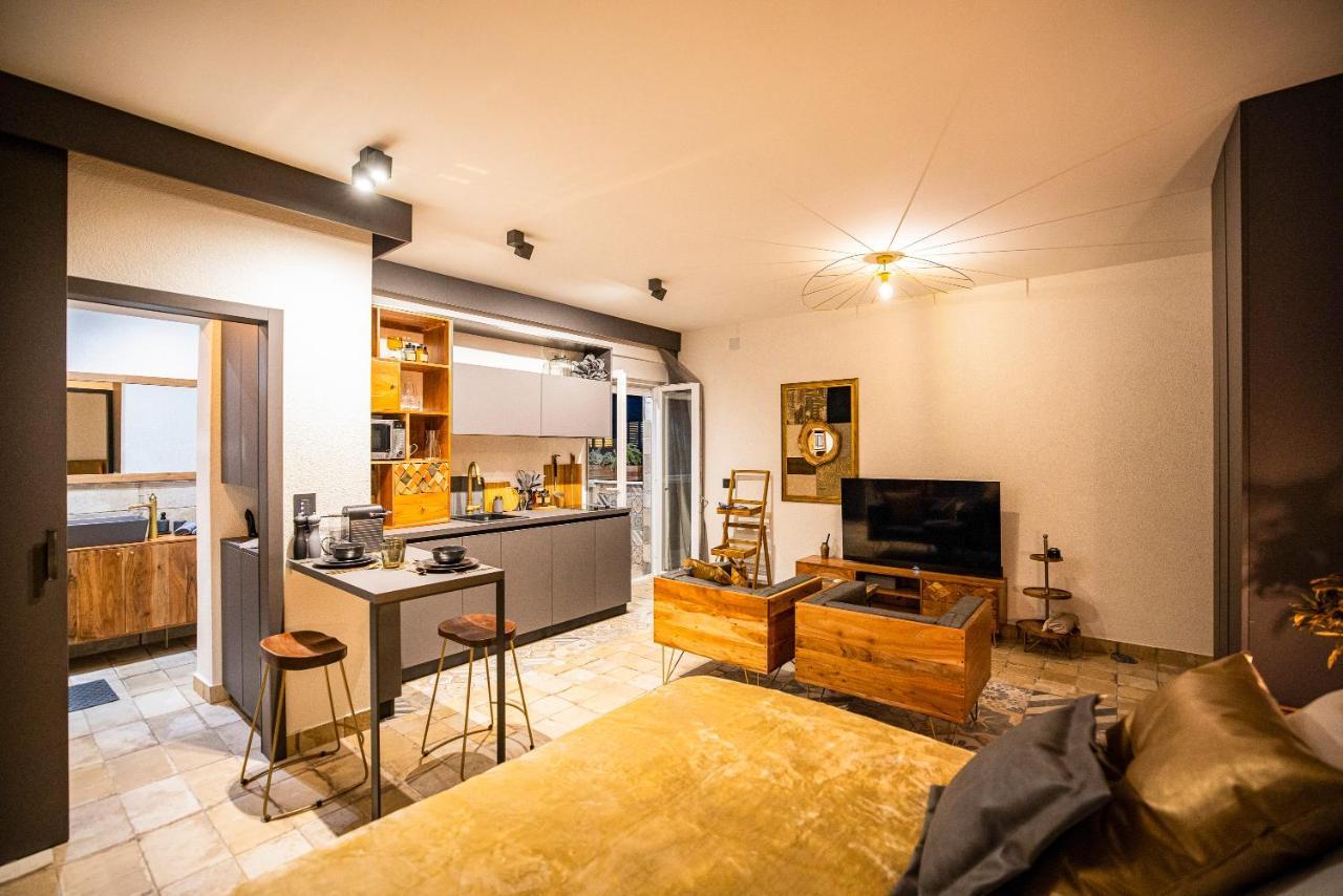 Ika Boutique Luxury Apartments زادار المظهر الخارجي الصورة