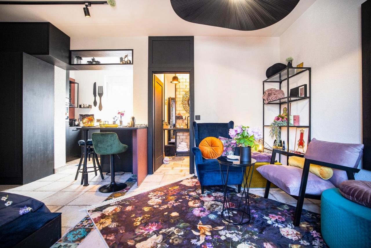 Ika Boutique Luxury Apartments زادار المظهر الخارجي الصورة