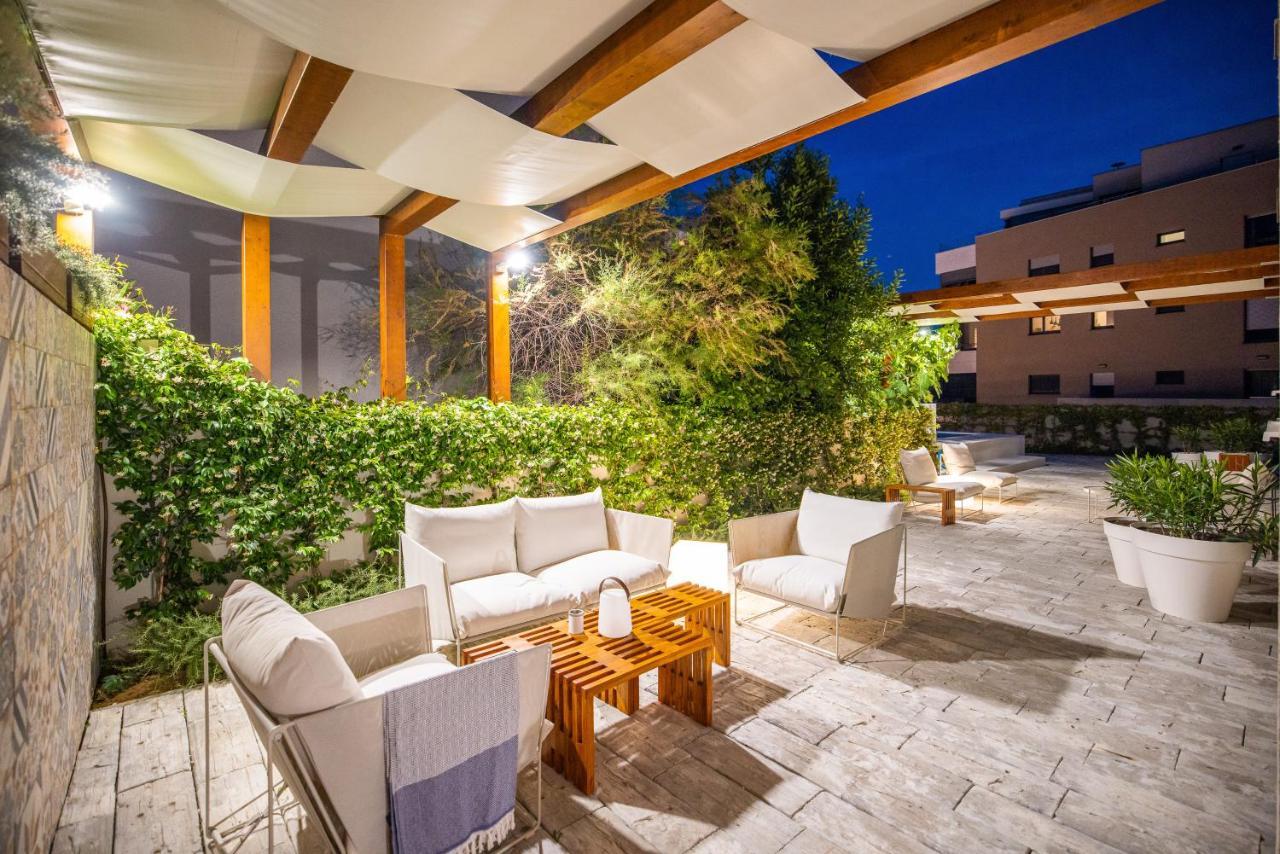Ika Boutique Luxury Apartments زادار المظهر الخارجي الصورة