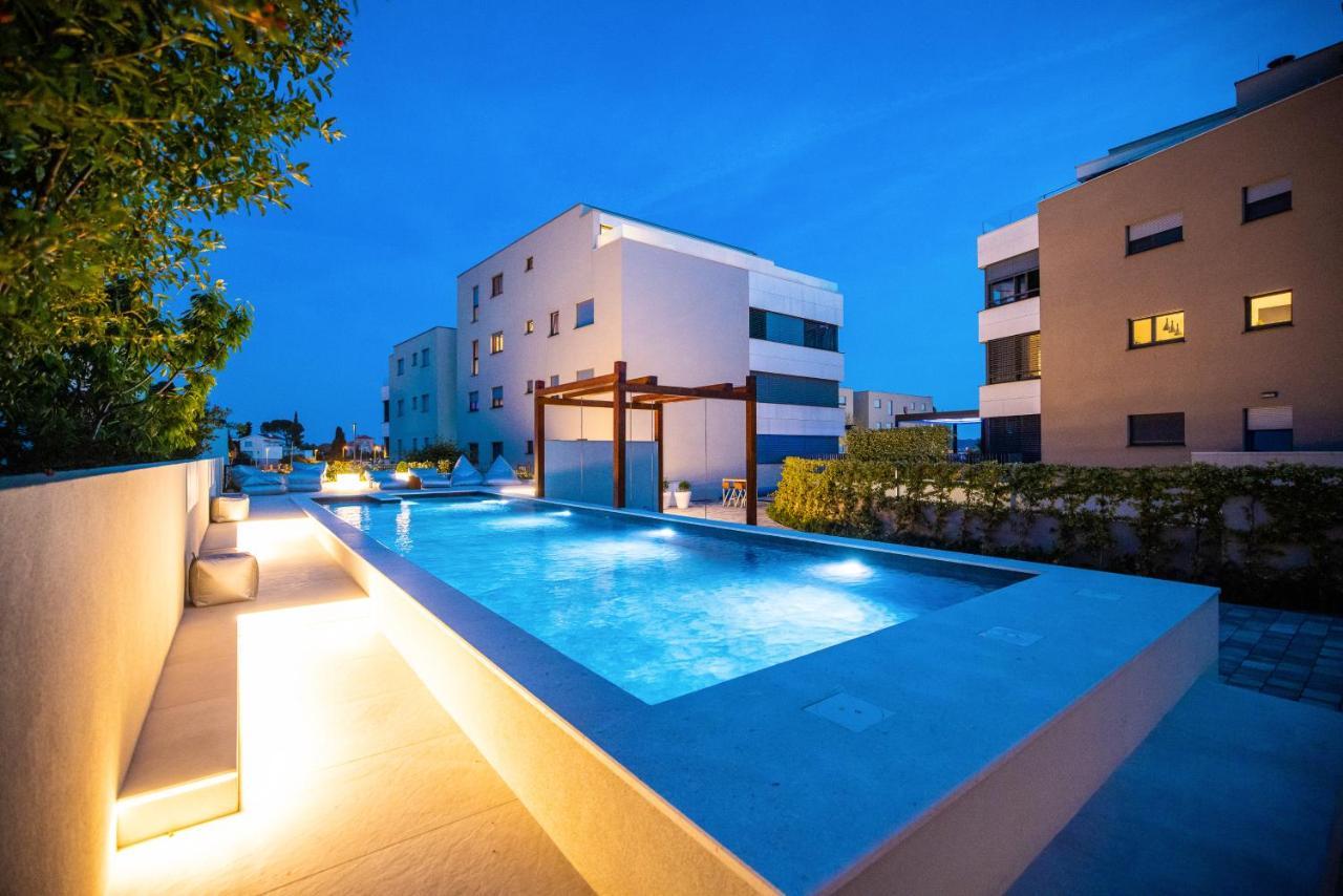 Ika Boutique Luxury Apartments زادار المظهر الخارجي الصورة